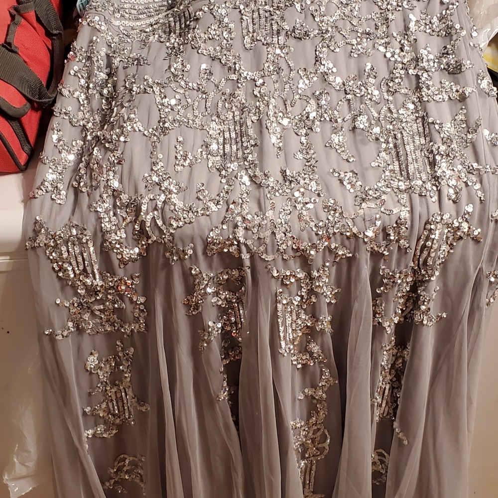 Full length evening gown by Adrianna Papell size 20 silver - Picture 1 of 6